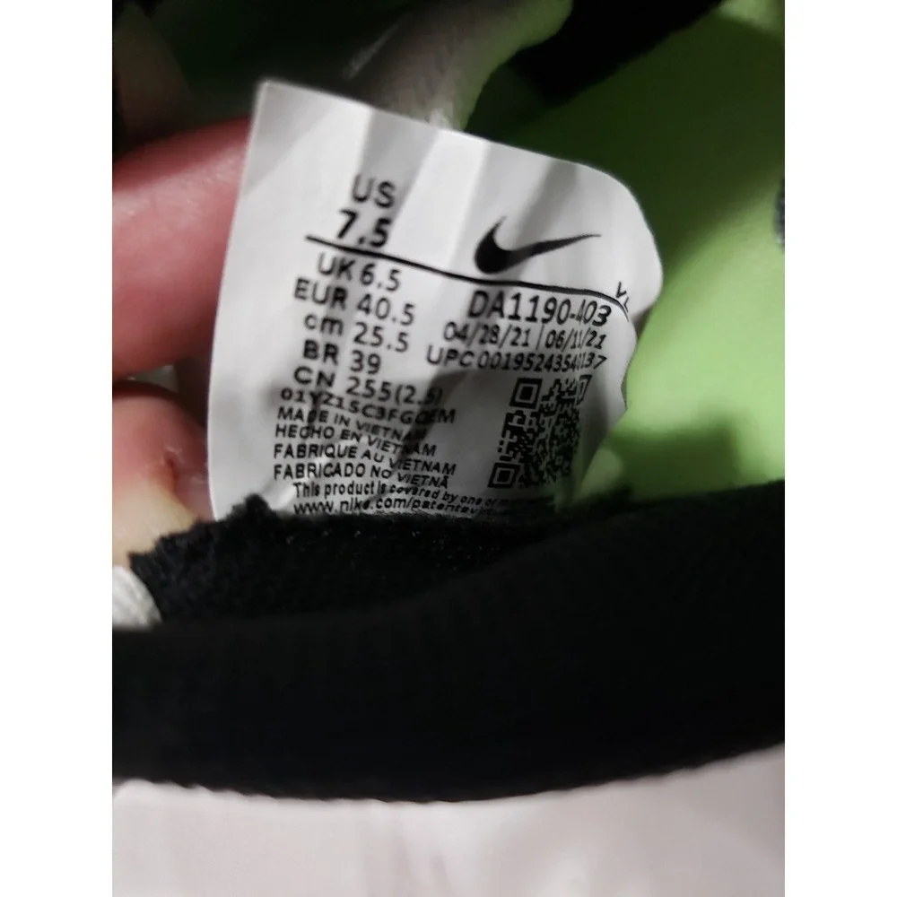 VERY CLEAN 7.5 Nike Tiempo React Legend 9‎ Club IC Indoor Soccer DA1190-403 Mens